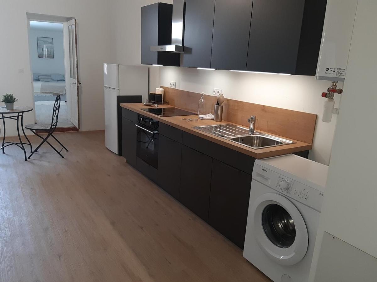 L'Etape De La Tour Apartment Grand-Fougeray Екстериор снимка